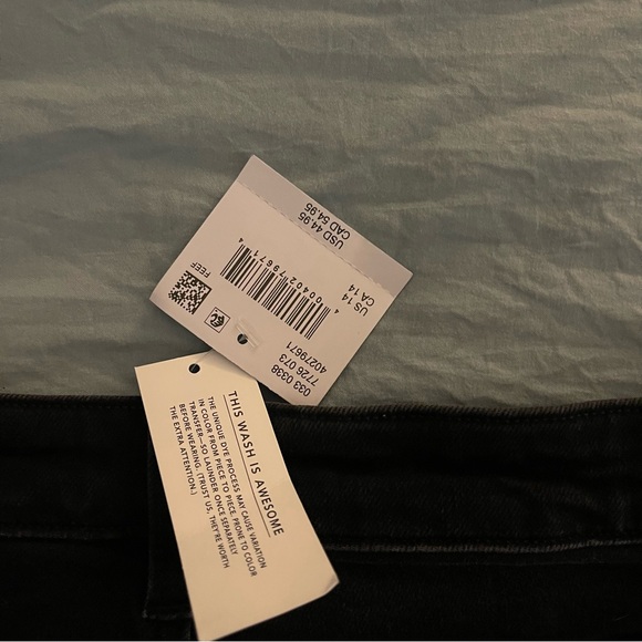 American Eagle black cuff shorts - Picture 4 of 7